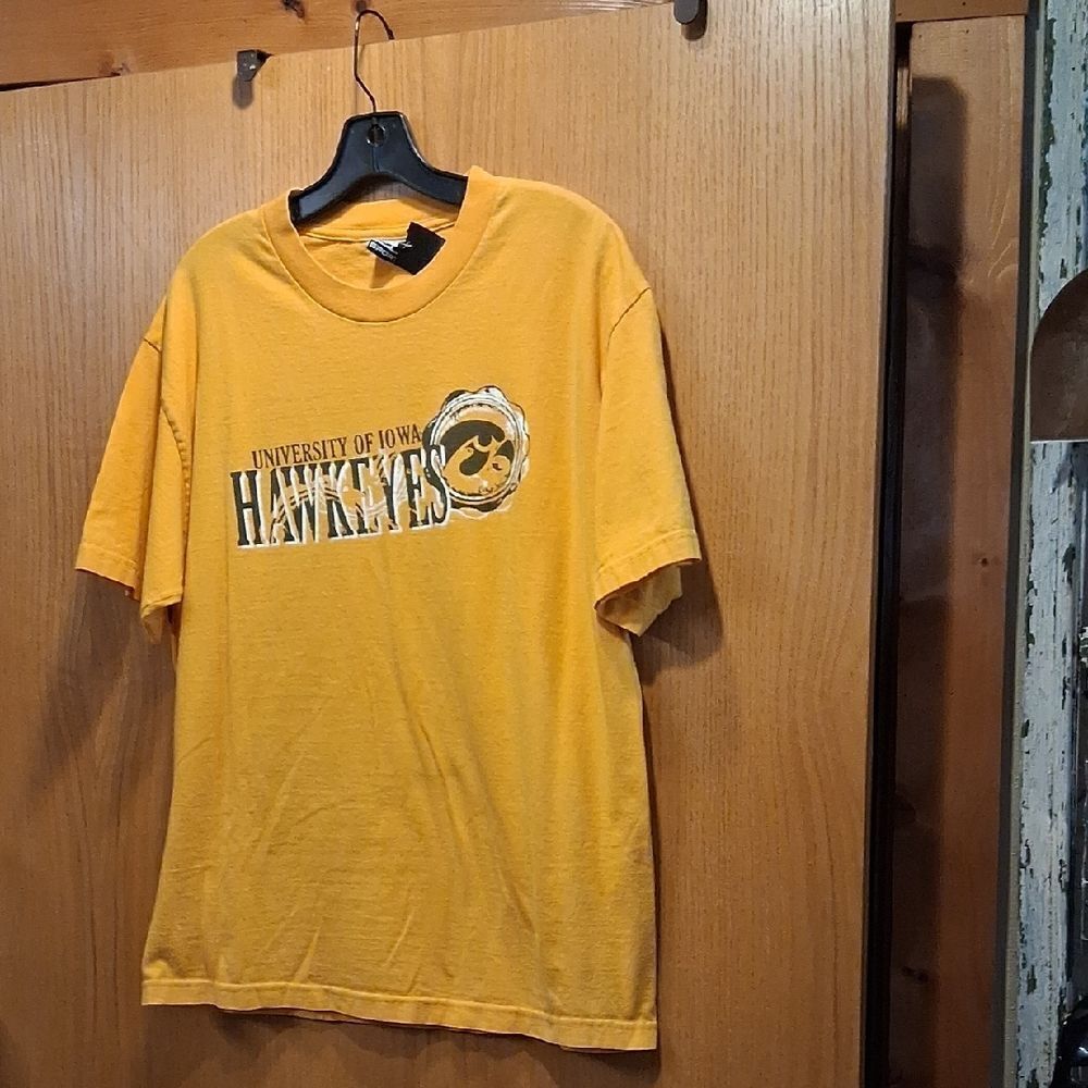 Hawkeyes,CI‎ Sport, Size Large, Short Sleeve Shirt